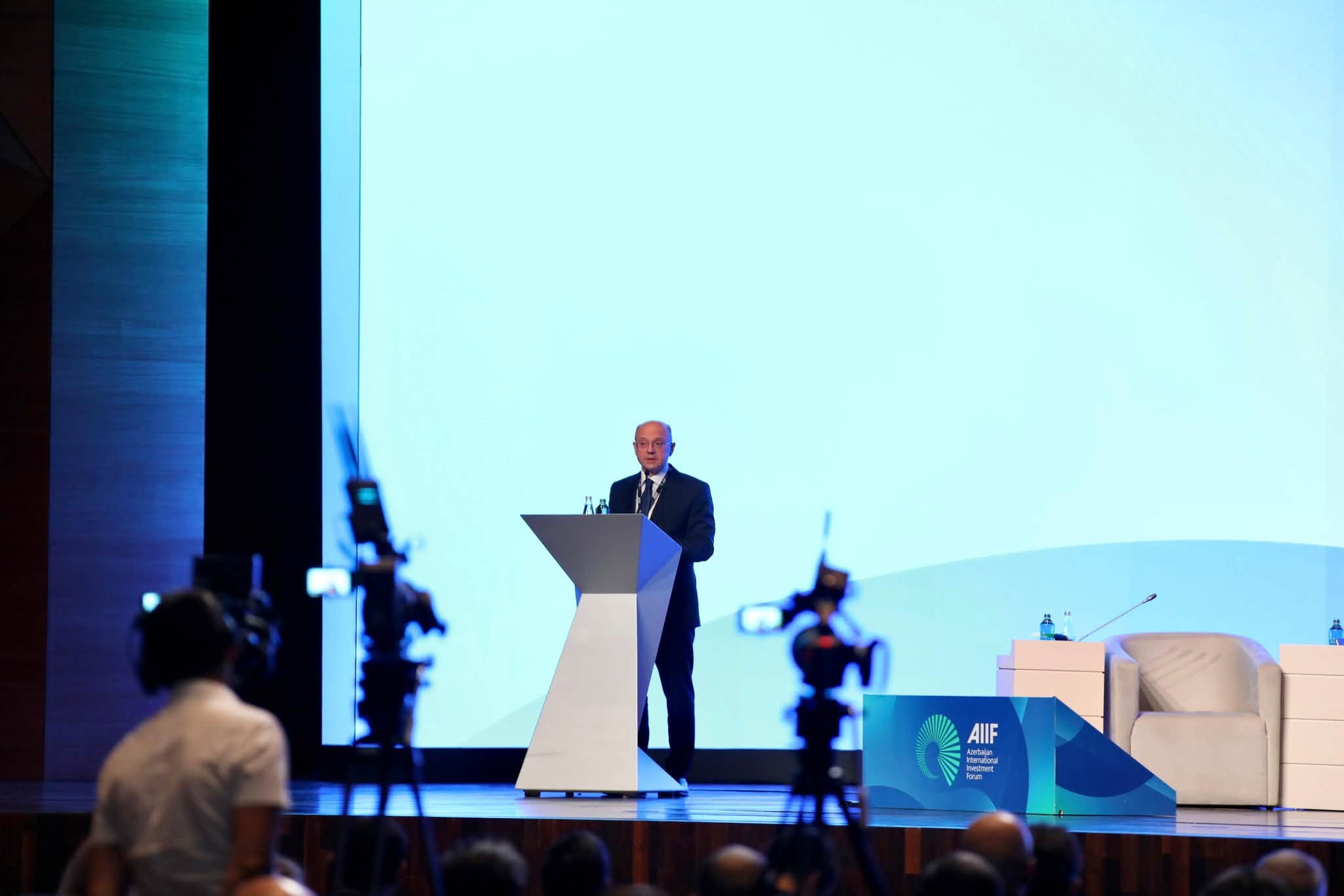 Regional enerji bağlantıları layihələrinin icra vəziyyəti barədə də məlumat verilib